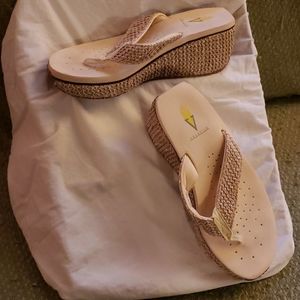 VOLATILE Wedge Flipflops
